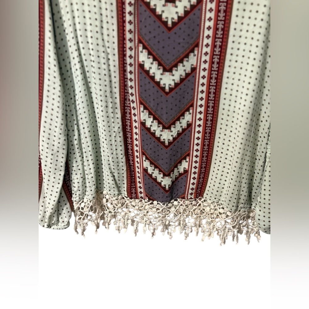 BKE Aztec Patterned Long Sleeve Top - Picture 6 of 7